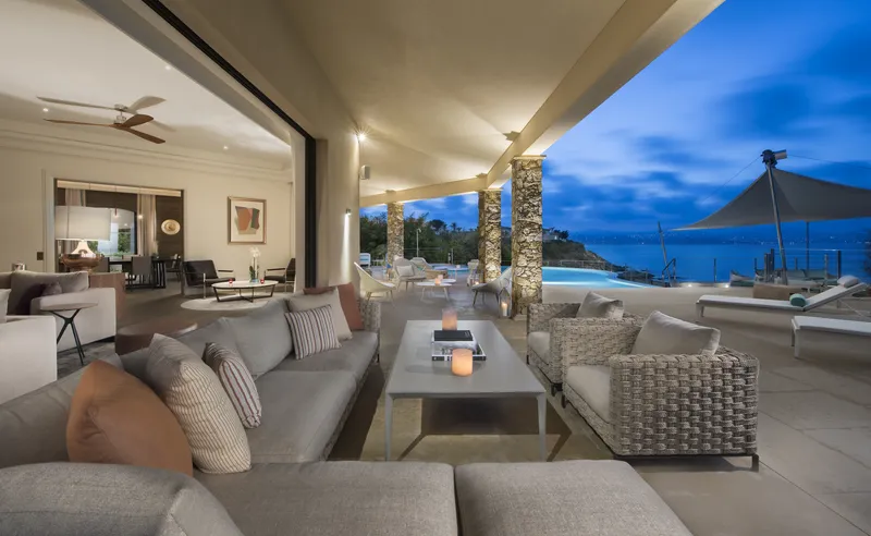 Villa Water's Edge – St Tropez, France